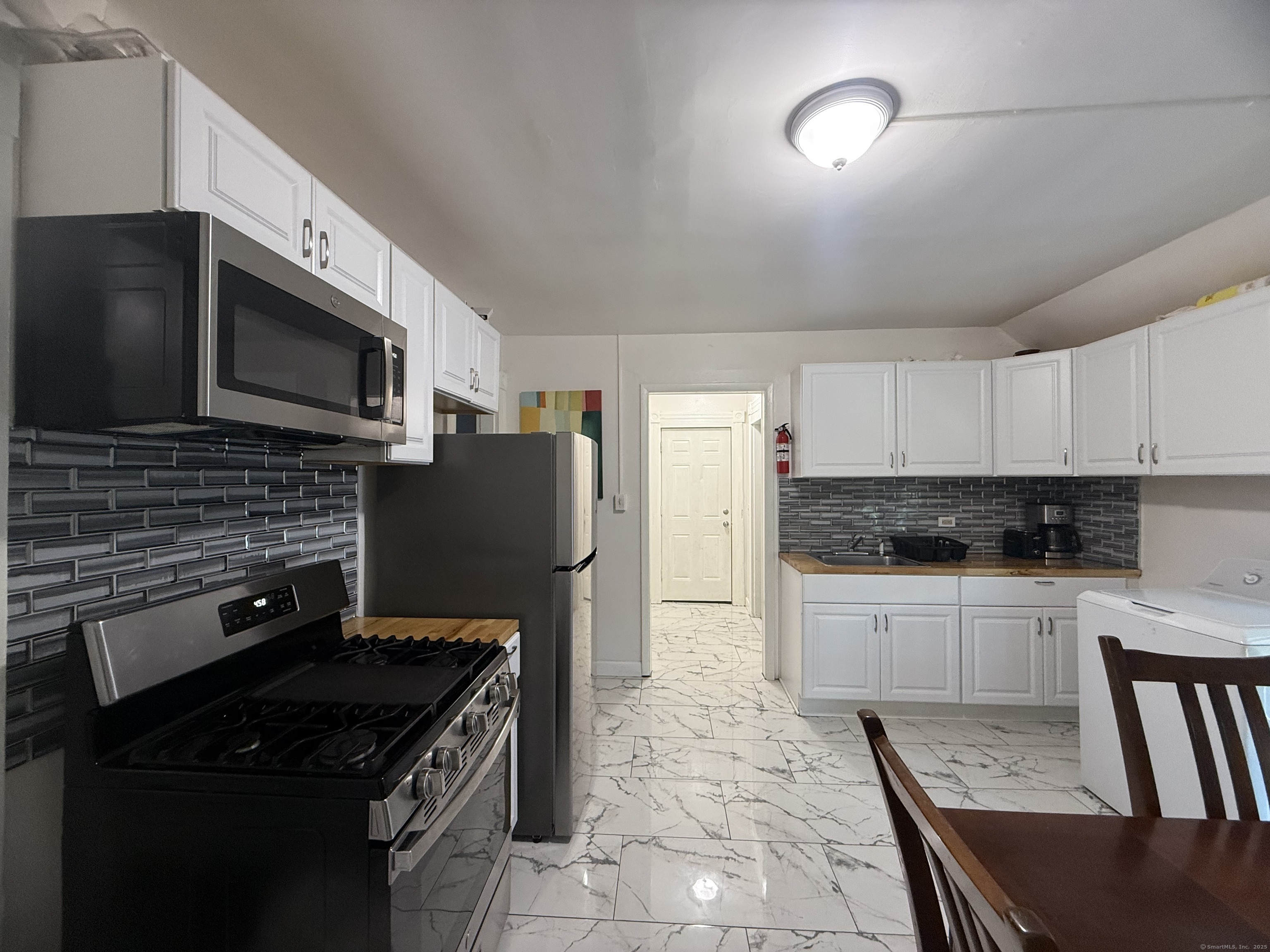 Waterbury, Connecticut 06708, United States, 4 Bedrooms Bedrooms, ,1 BathroomBathrooms,Residential,Active,199822