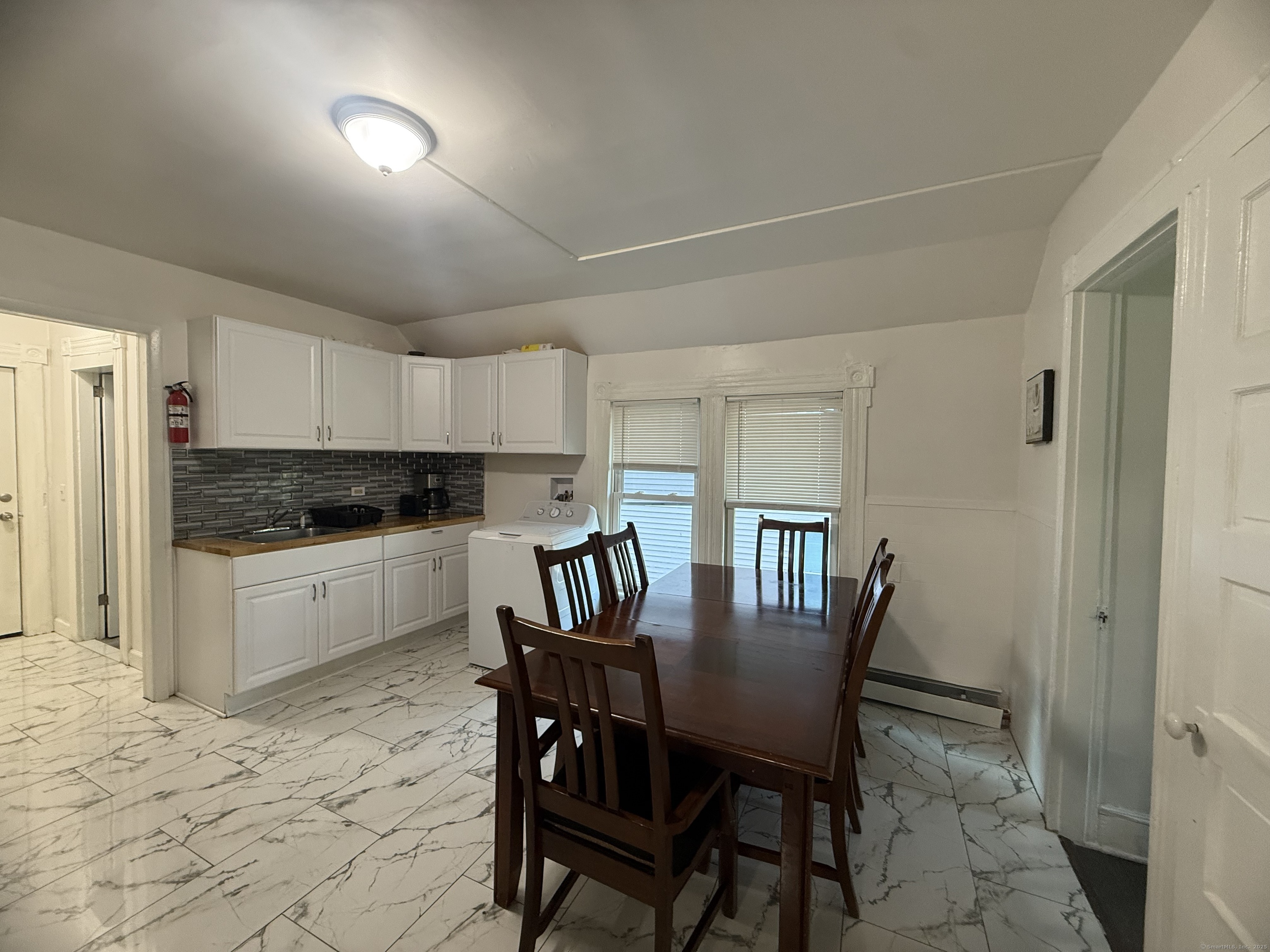 Waterbury, Connecticut 06708, United States, 4 Bedrooms Bedrooms, ,1 BathroomBathrooms,Residential,Active,199822