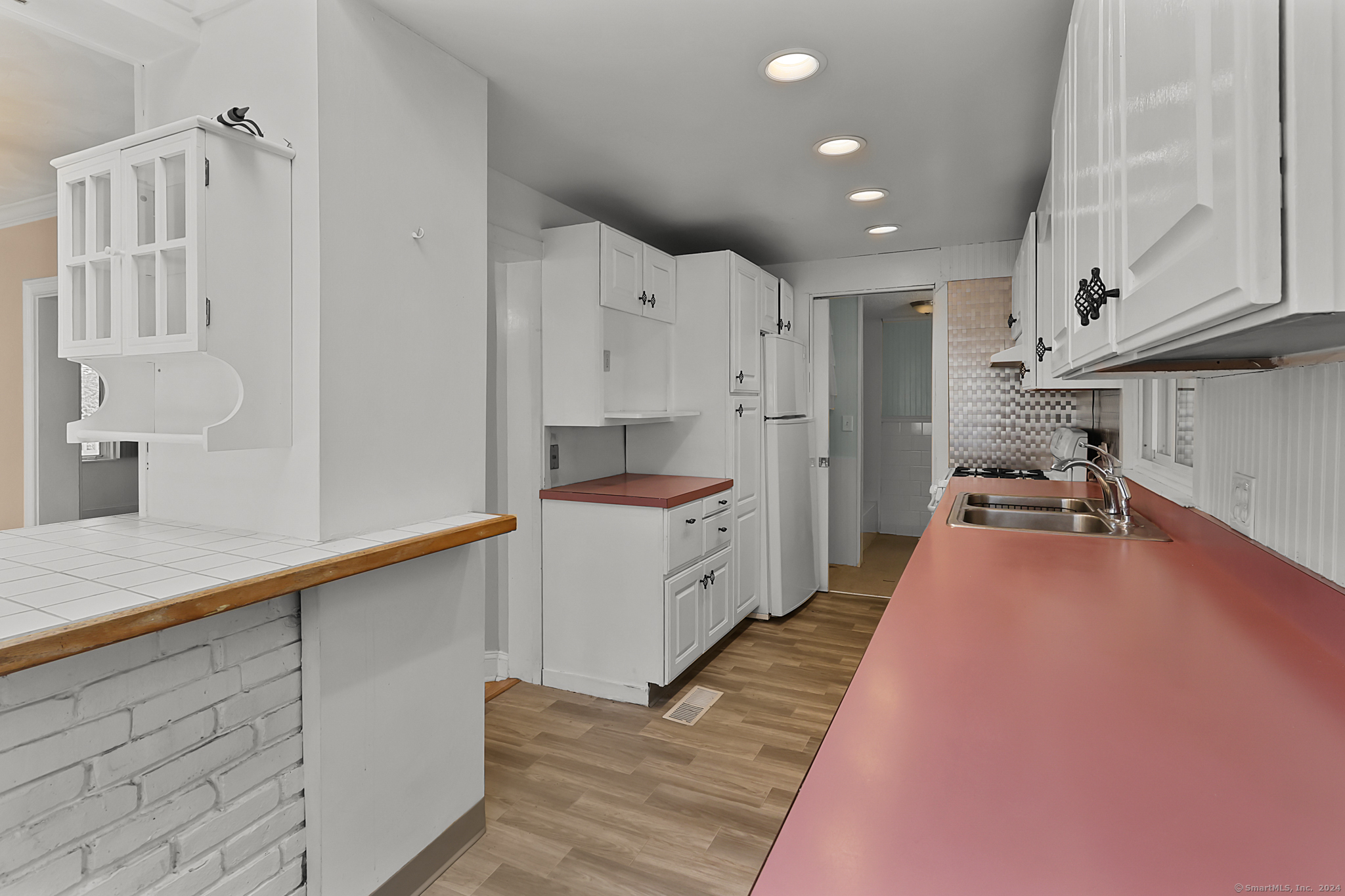 104 Perry Hill Road, Shelton, Connecticut image 8