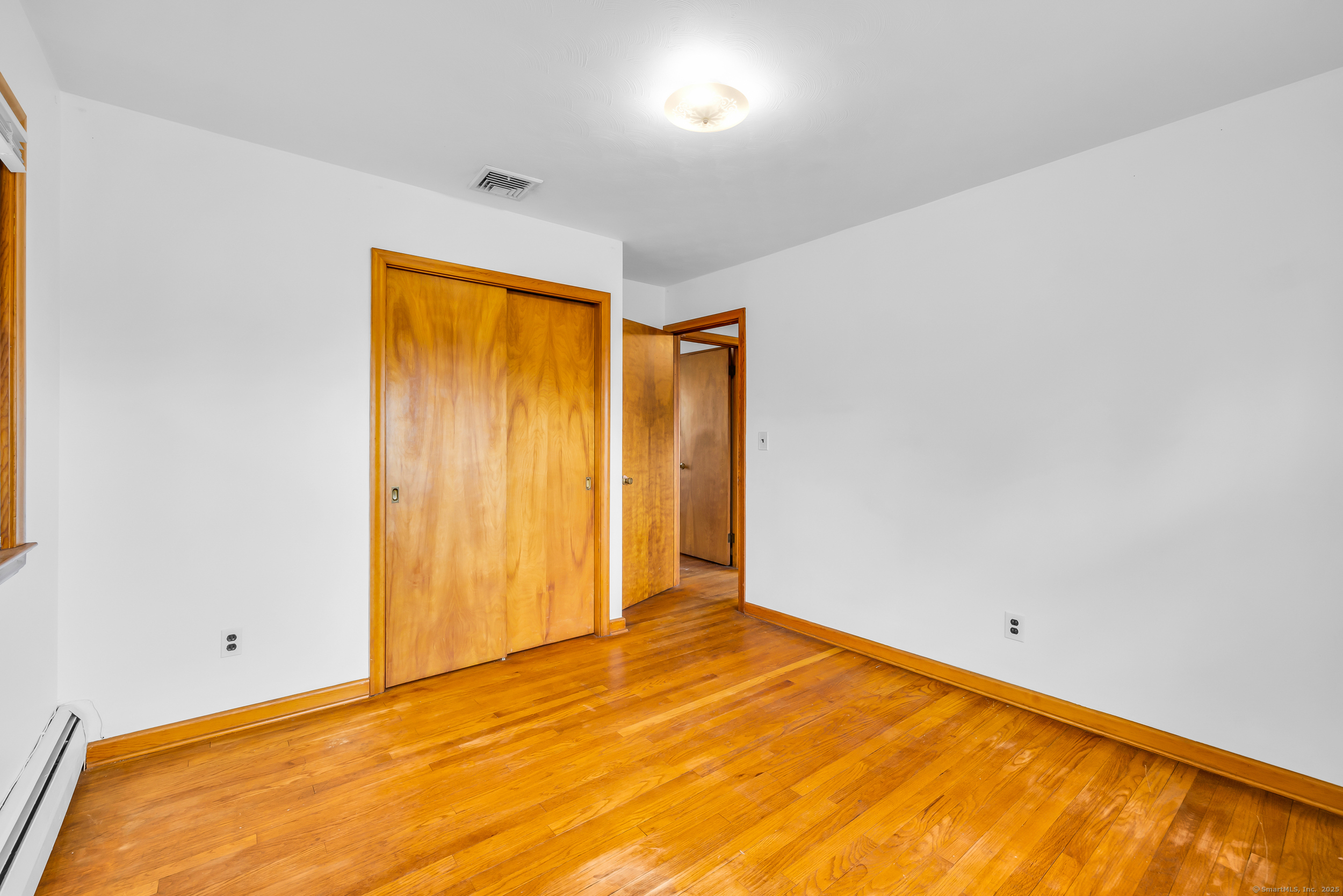 1190 Forest Road, New Haven, Connecticut image 21