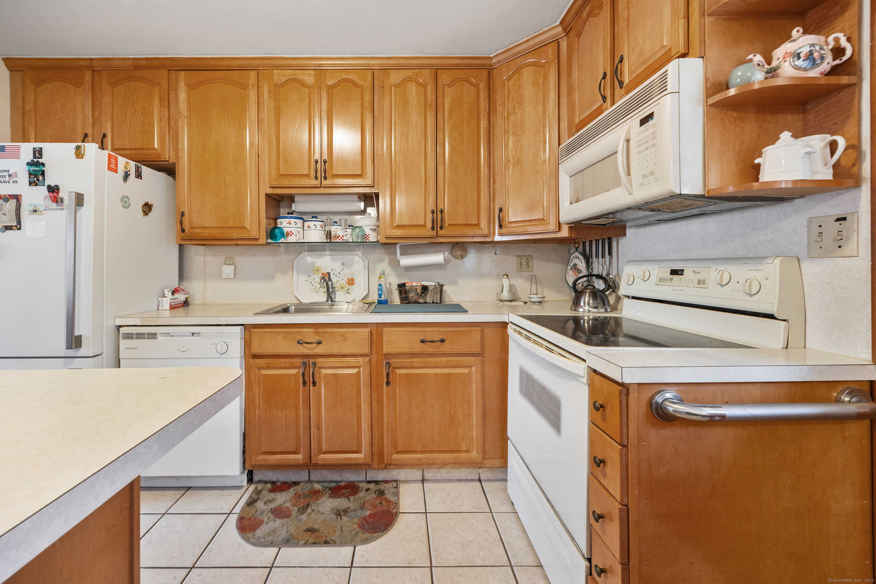 22 Rosario Drive, Waterbury, Connecticut image 7