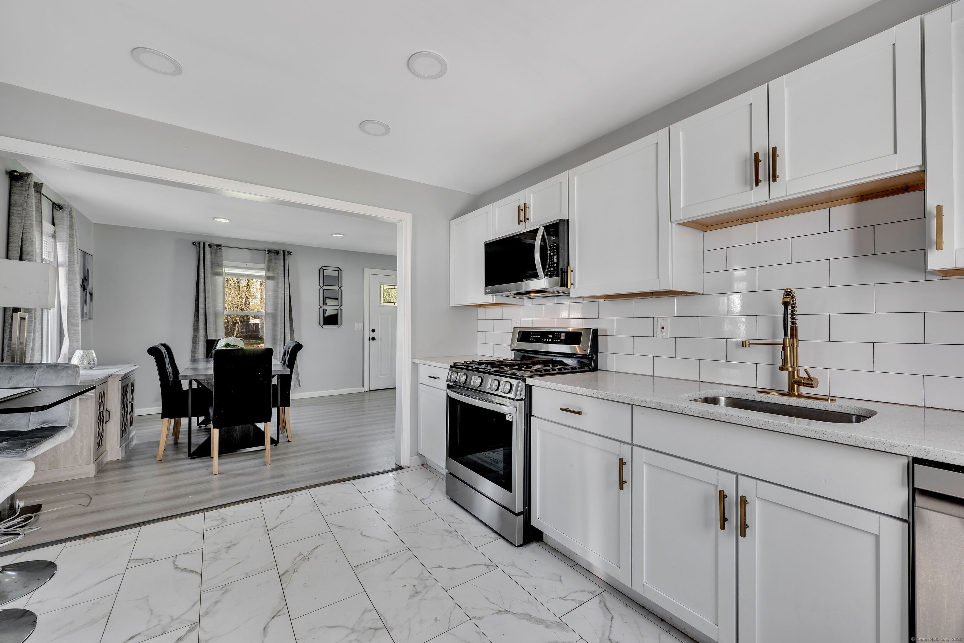 75 Hollister Drive, East Hartford, Connecticut image 6