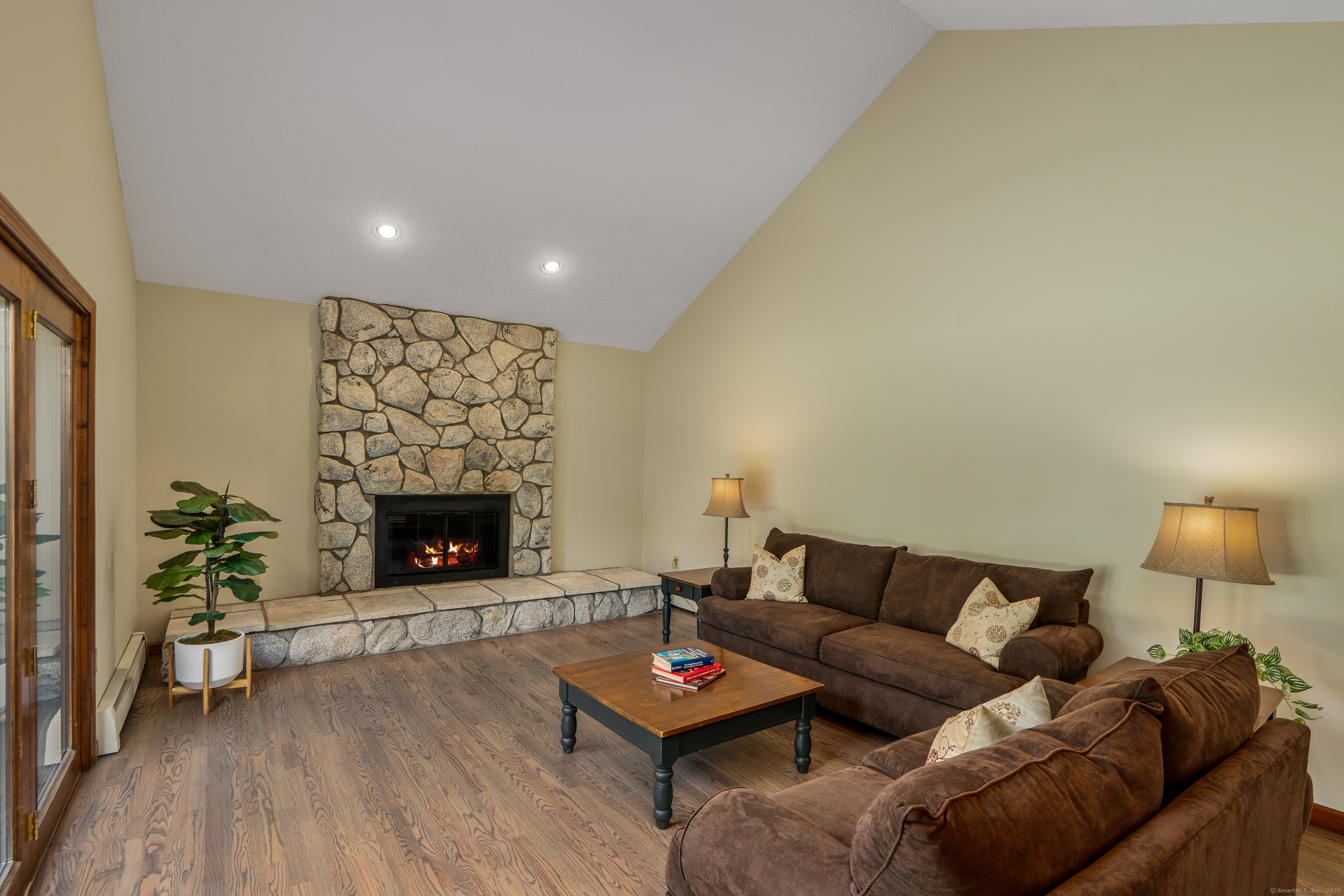 Ellington, Connecticut 06029, United States, 4 Bedrooms Bedrooms, ,3 BathroomsBathrooms,Residential,Coming Soon,175477