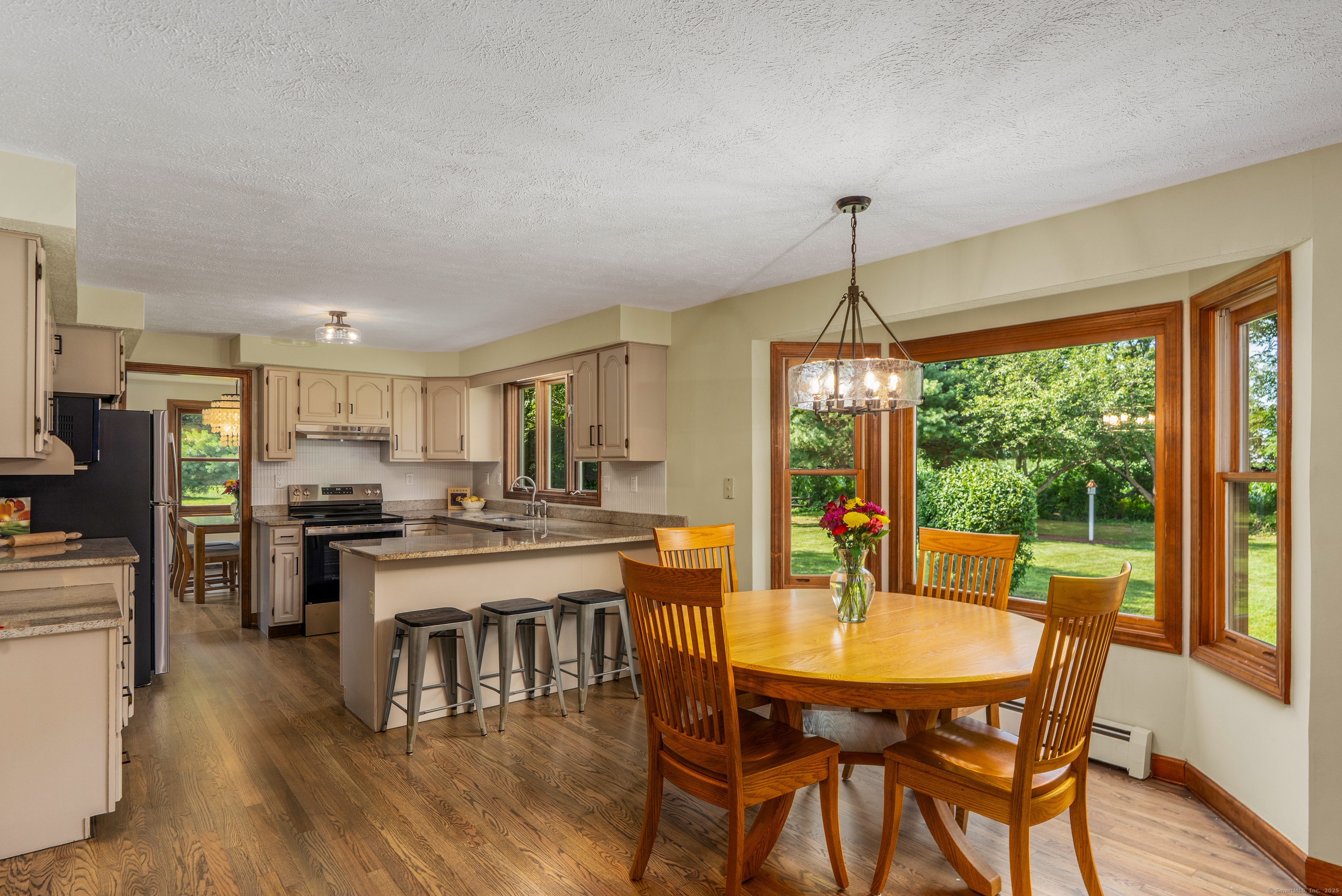 Ellington, Connecticut 06029, United States, 4 Bedrooms Bedrooms, ,3 BathroomsBathrooms,Residential,Coming Soon,175477