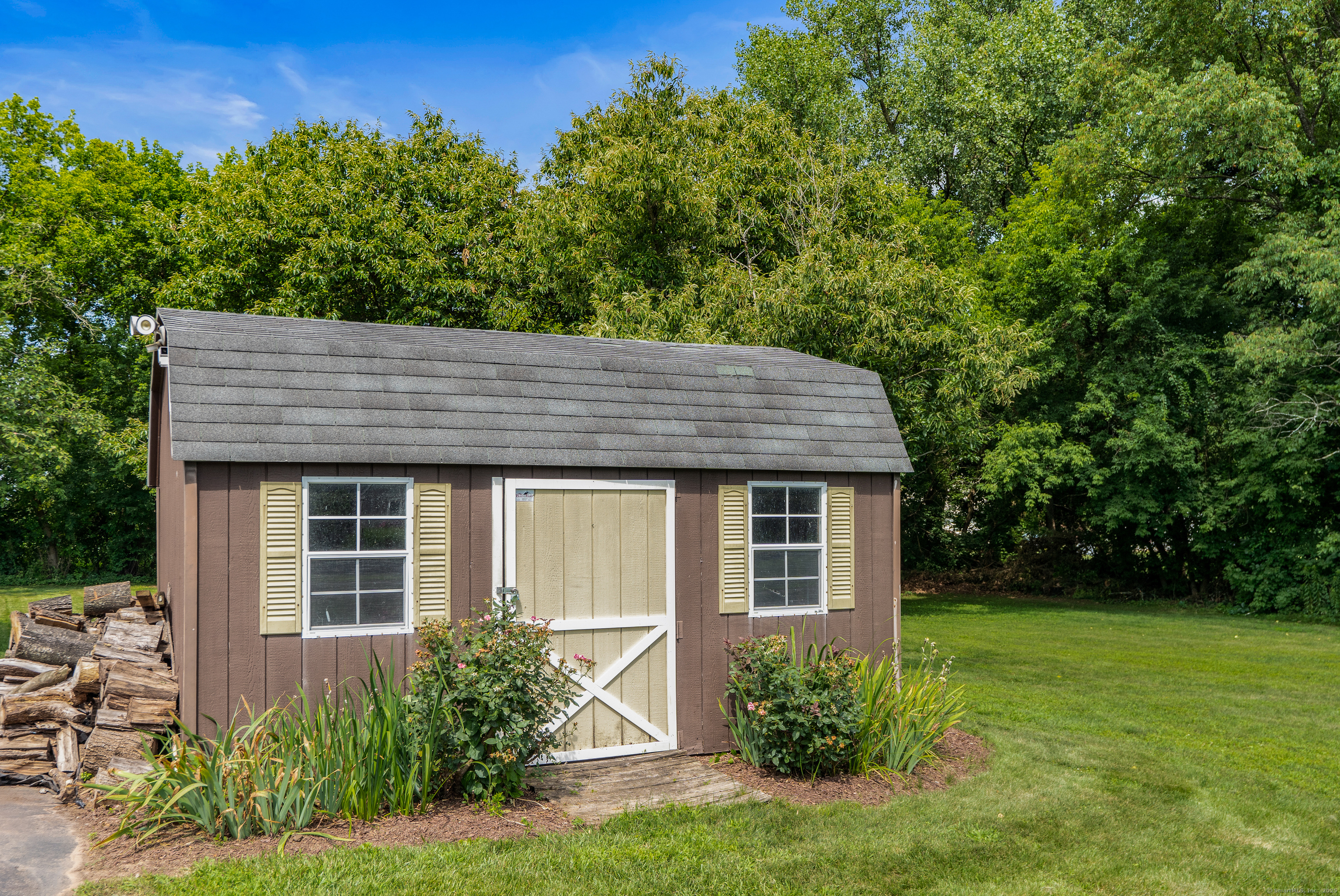 Ellington, Connecticut 06029, United States, 4 Bedrooms Bedrooms, ,3 BathroomsBathrooms,Residential,Coming Soon,175477