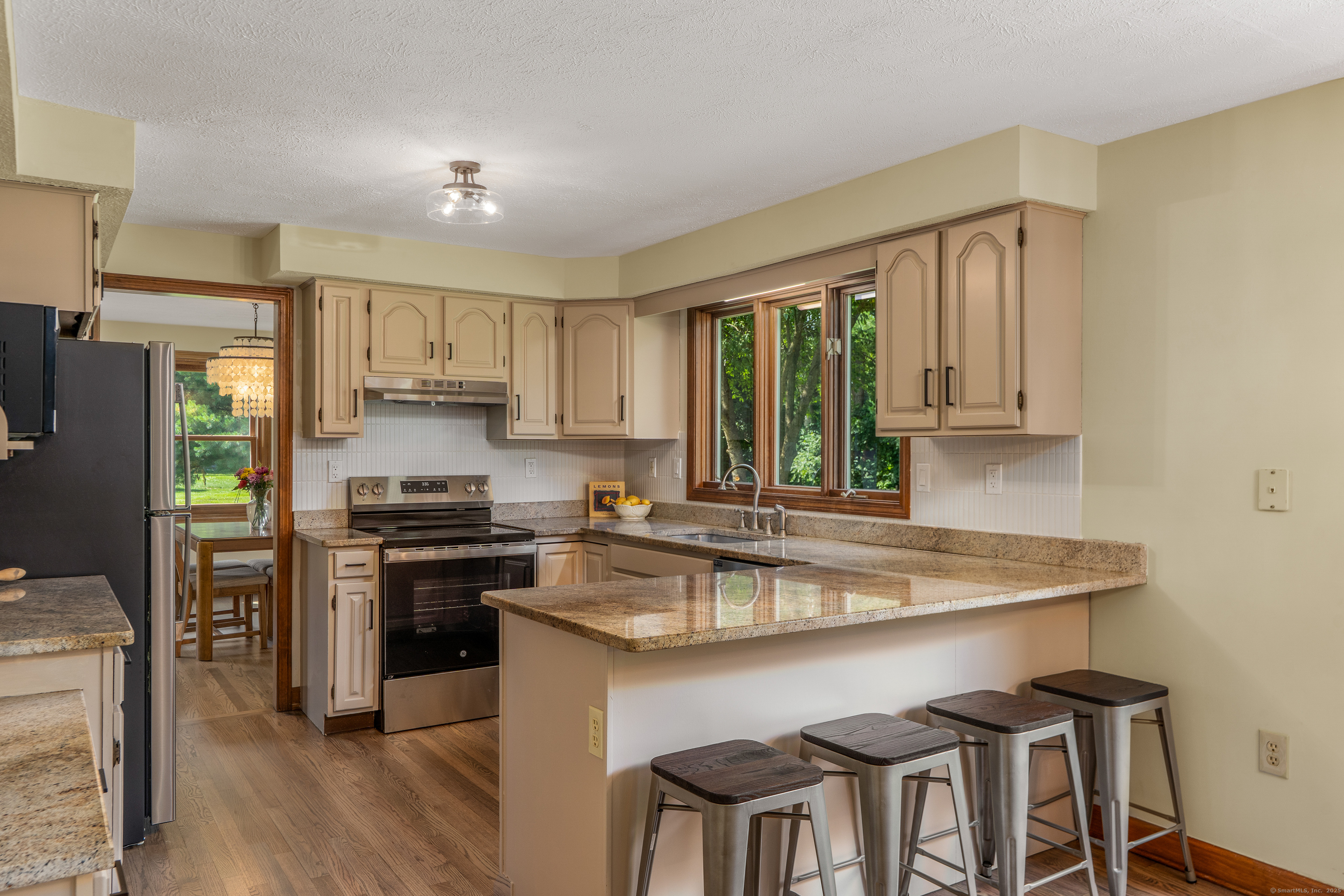 Ellington, Connecticut 06029, United States, 4 Bedrooms Bedrooms, ,3 BathroomsBathrooms,Residential,Coming Soon,175477