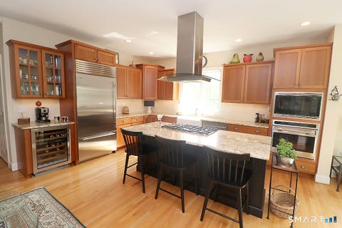 Tiny photo for 15 Bantry Road #15, Simsbury, CT 06070 (MLS # 24184234)