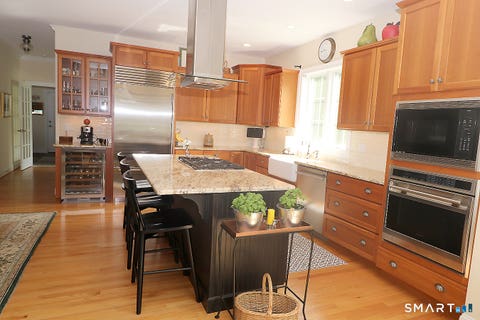 Tiny photo for 15 Bantry Road #15, Simsbury, CT 06070 (MLS # 24184234)