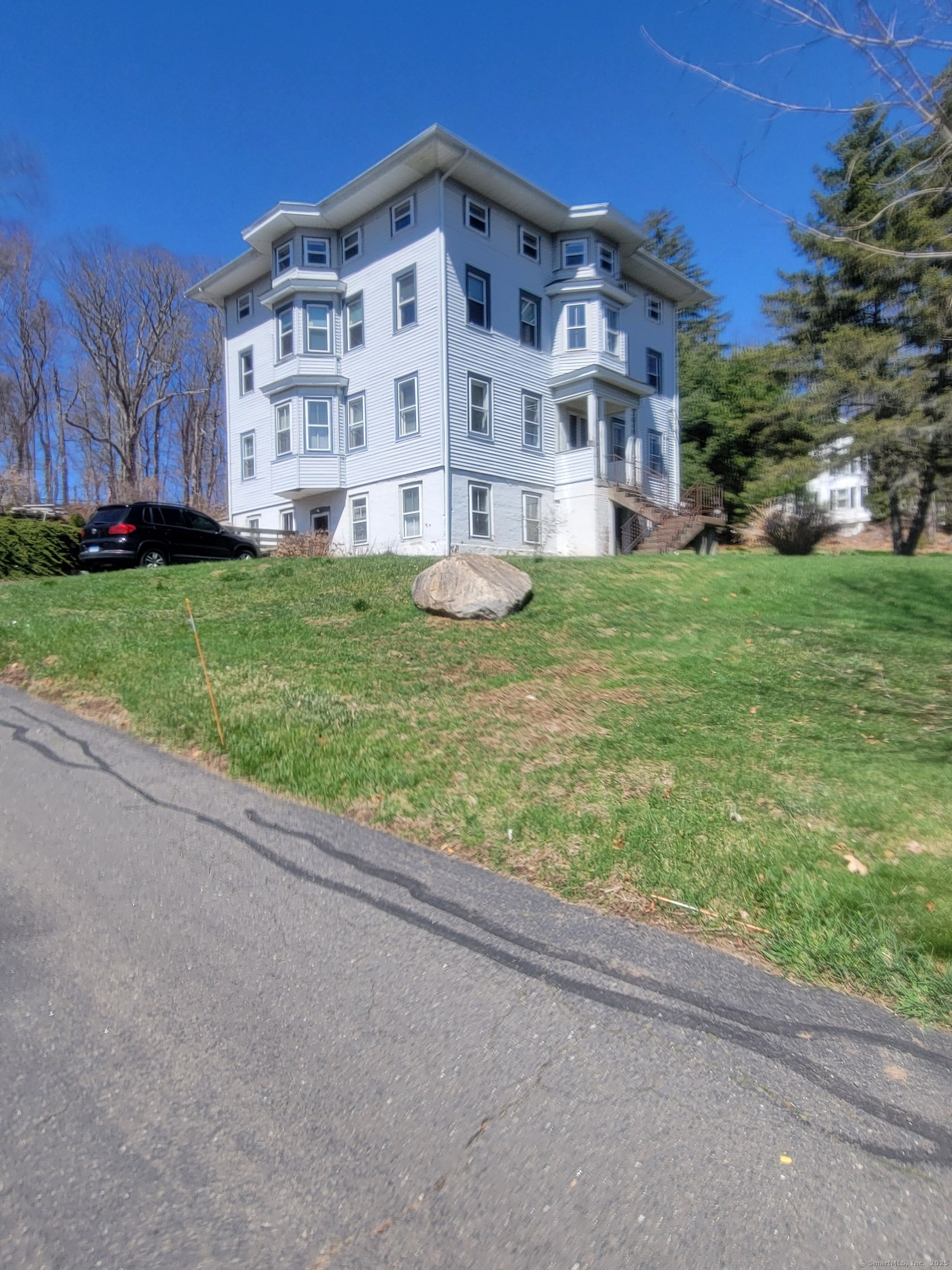 Rental Property at Skinner Street 3, East Hampton, Connecticut - Bedrooms: 3 
Bathrooms: 2 
Rooms: 5  - $2,000 MO.
