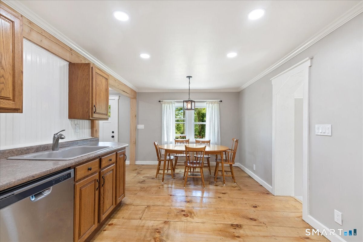 79 Seckar Road