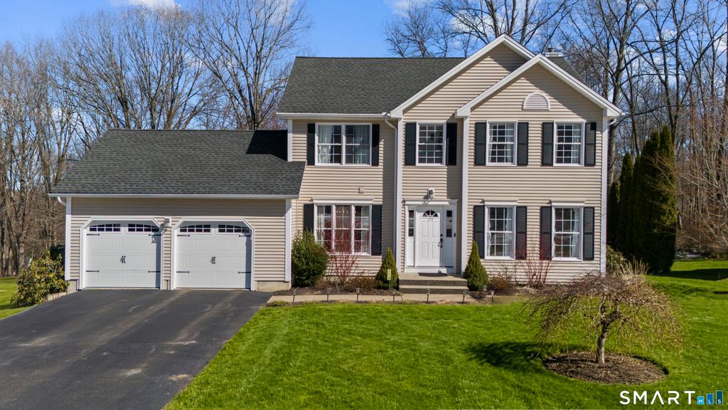 Photo of 173 Pond View Drive, Watertown, CT 06795 (MLS # 24155758)