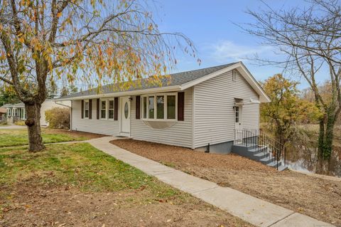 6 Arrowhead Drive Ledyard CT 06339