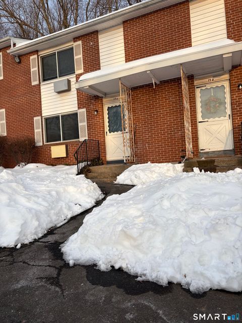 Photo of 273 Queen Street #Apt 17C, Southington, CT 06489 (MLS # 24152807)