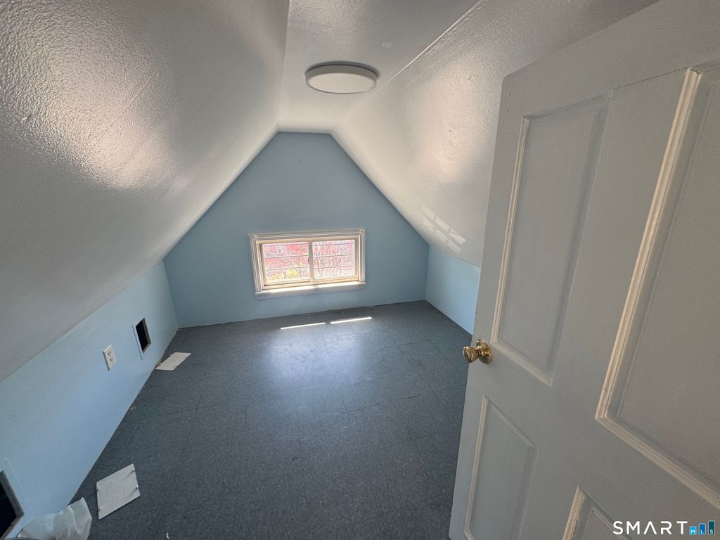 Photo of 164 Coleman Street, Bridgeport, CT 06605 (MLS # 24161563)