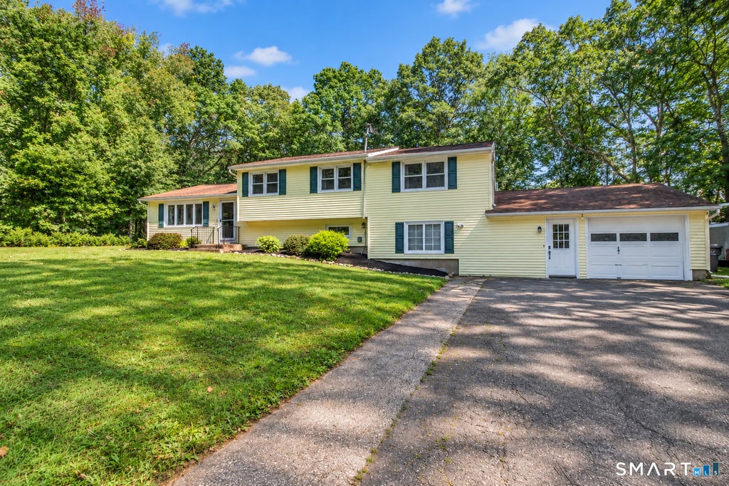 Photo of 18 Arbor Road, Monroe, CT 06468 (MLS # 24205985)