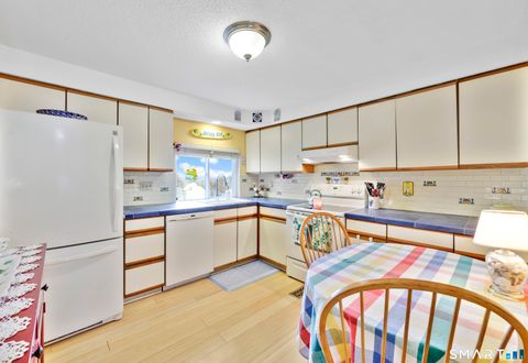 Tiny photo for 260 Brittany Farms Road #APT B, New Britain, CT 06053 (MLS # 24157653)