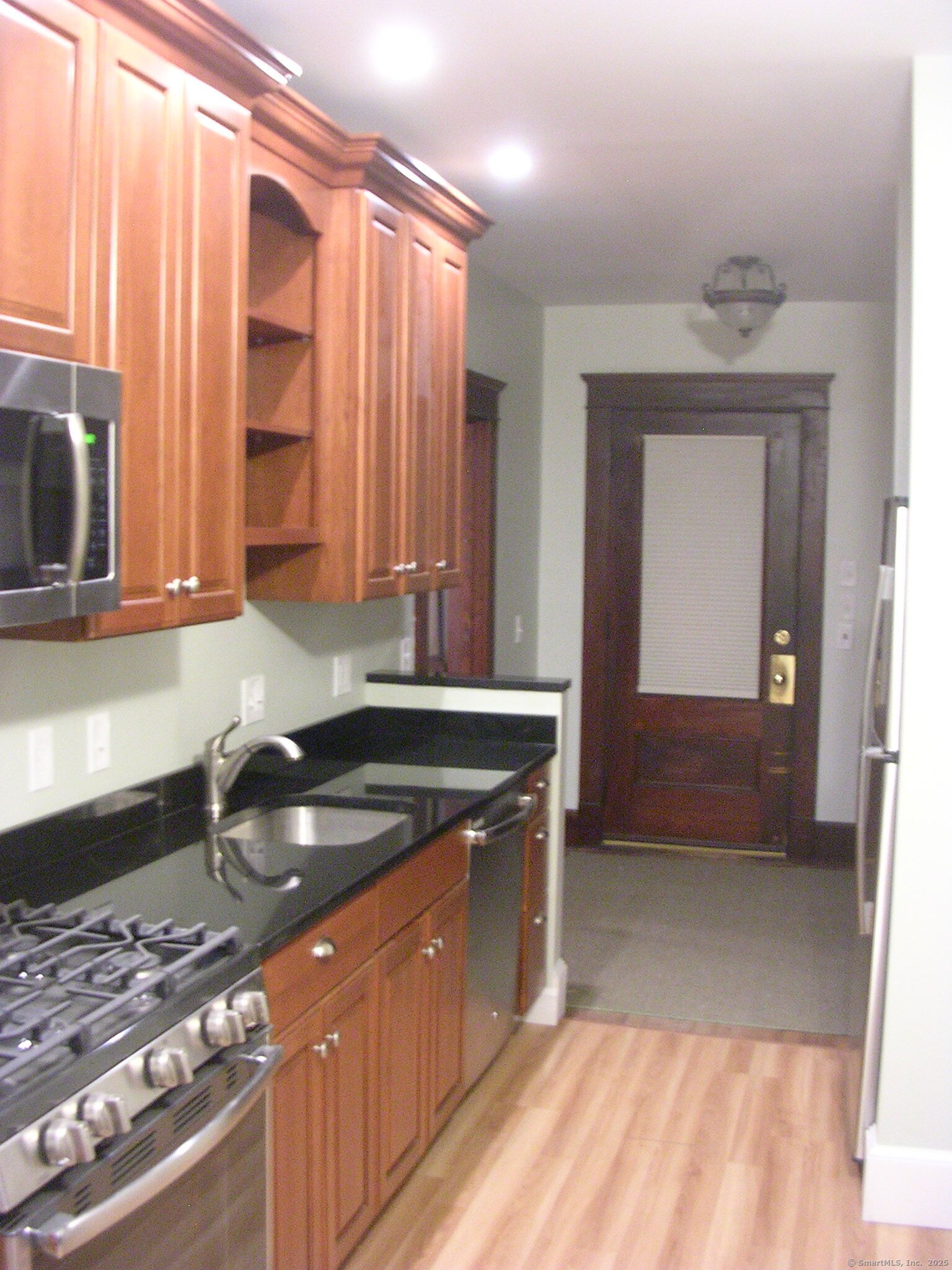 2868 Dixwell Avenue, Hamden, Connecticut image 13