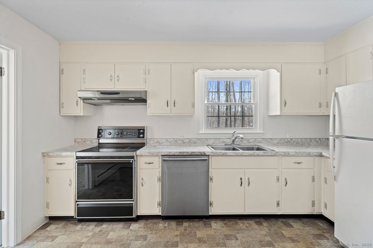 102 Ridge Road, Madison, Connecticut image 10