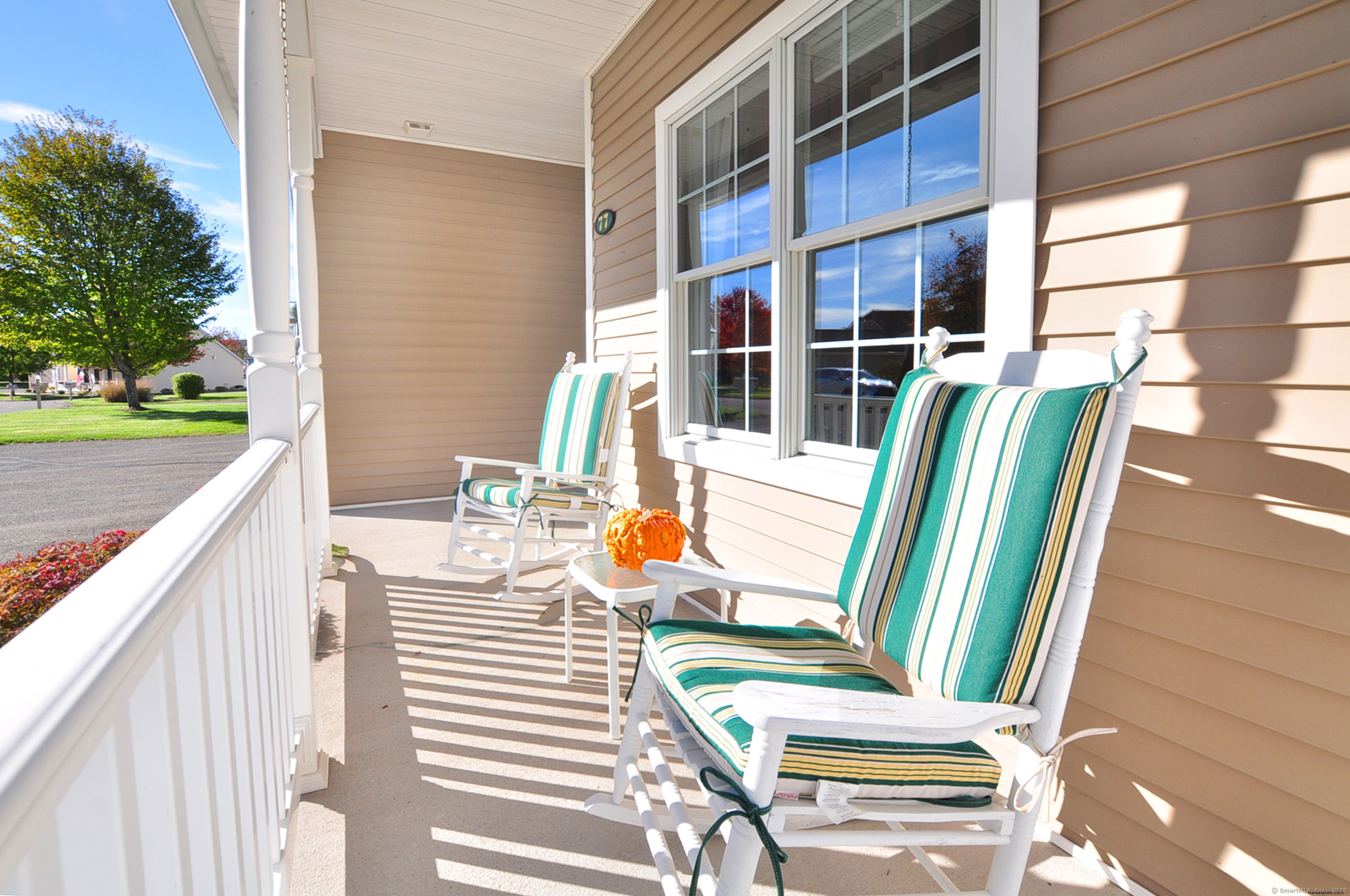 77 Hunt Glen Drive 77