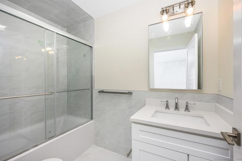 Tiny photo for 2 BEACON Square #3, Fairfield, CT 06825 (MLS # 24165805)