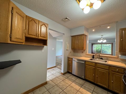 Tiny photo for 705 Lake Avenue #18, Bristol, CT 06010 (MLS # 24124614)