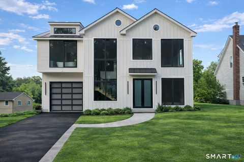 Photo of 20 N Lake Shore Drive, Brookfield, CT 06804 (MLS # 24151003)