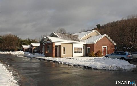 85 River Road Canton CT 06019