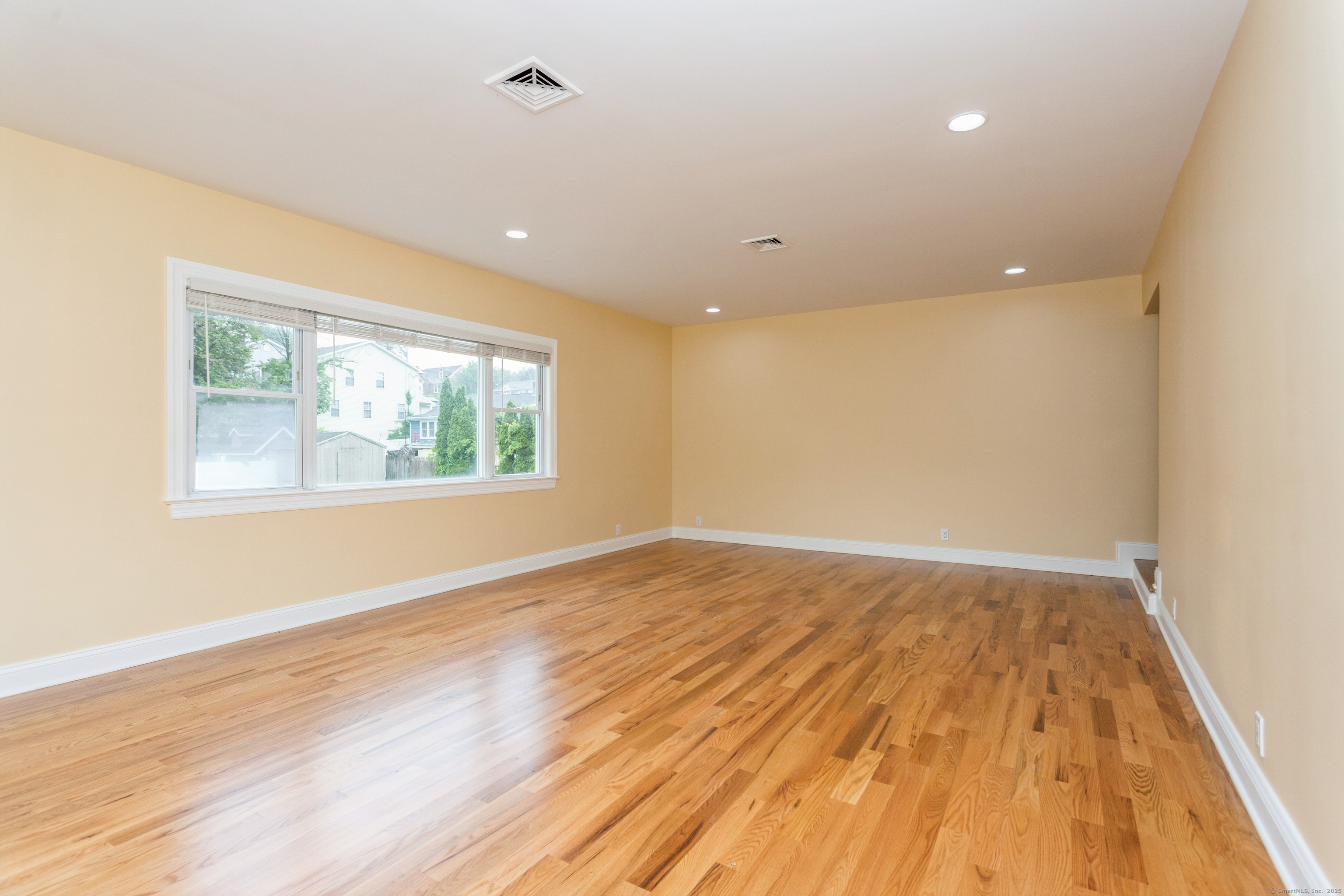 171 Ashton Street, Bridgeport, Connecticut image 12