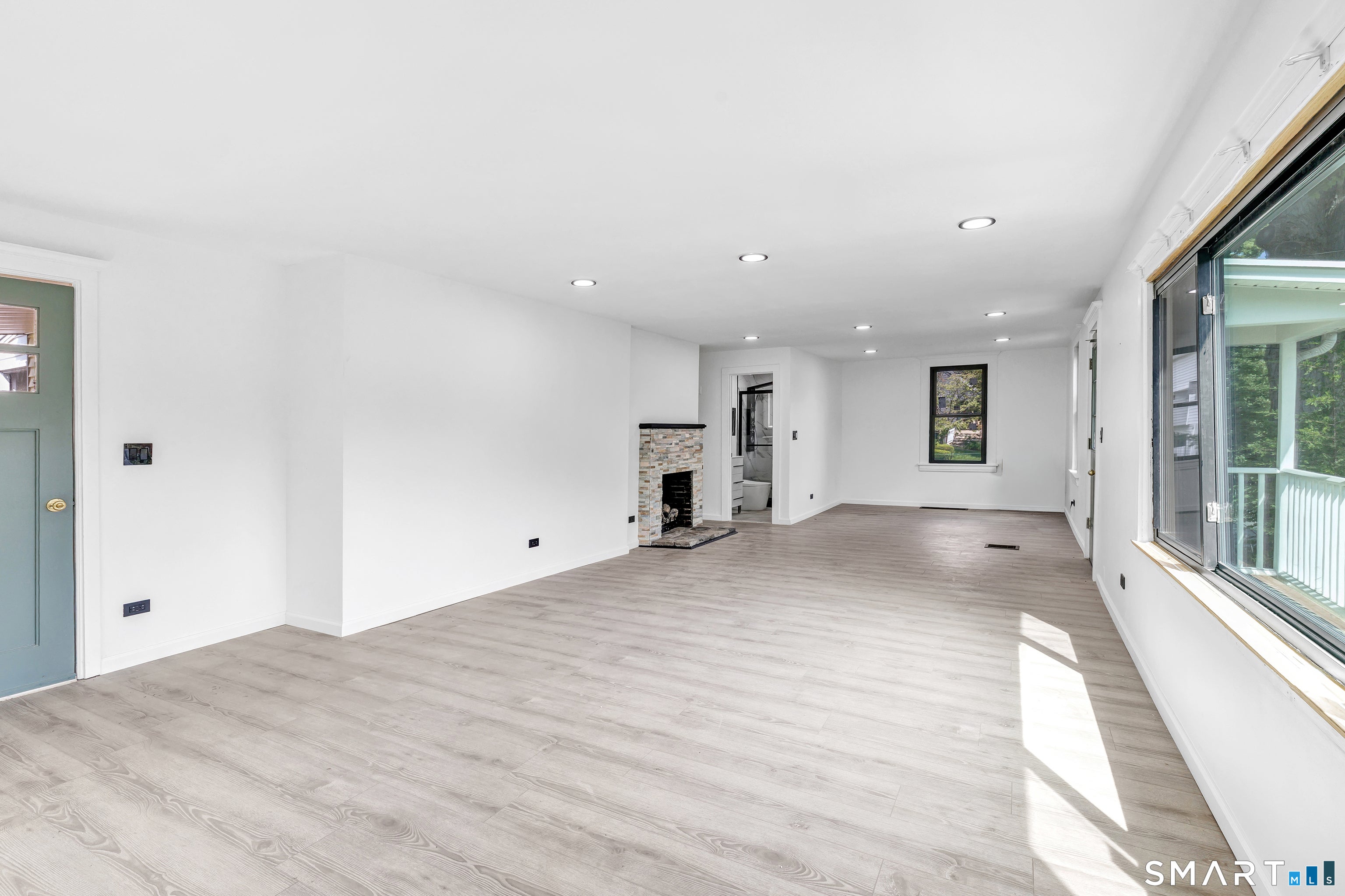 5167 Main Street
