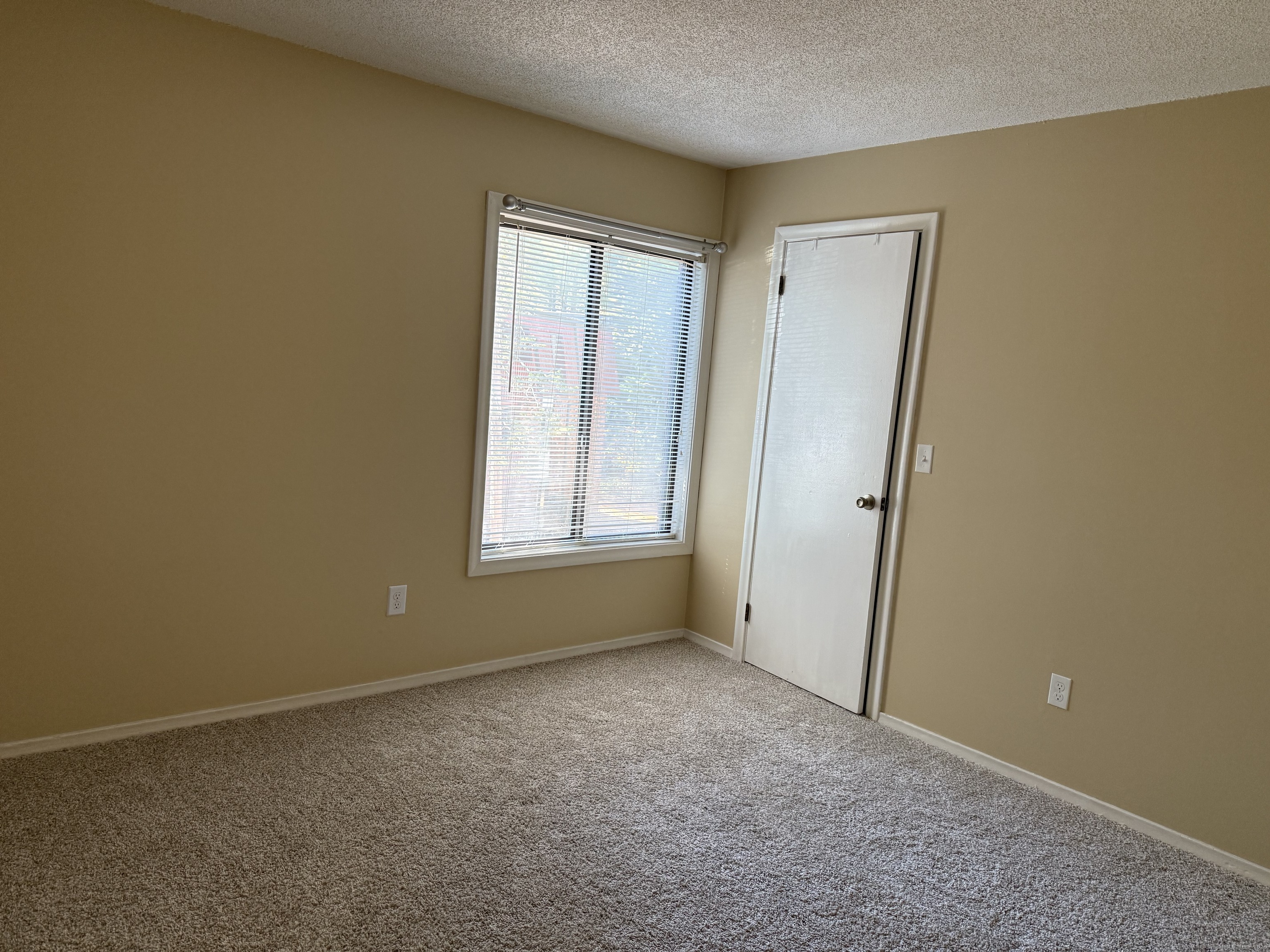 20 Woodsedge Drive APT 4B