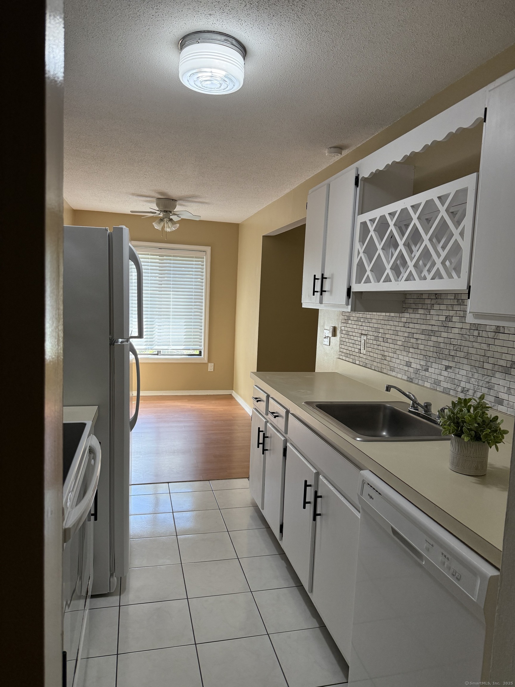 20 Woodsedge Drive APT 4B