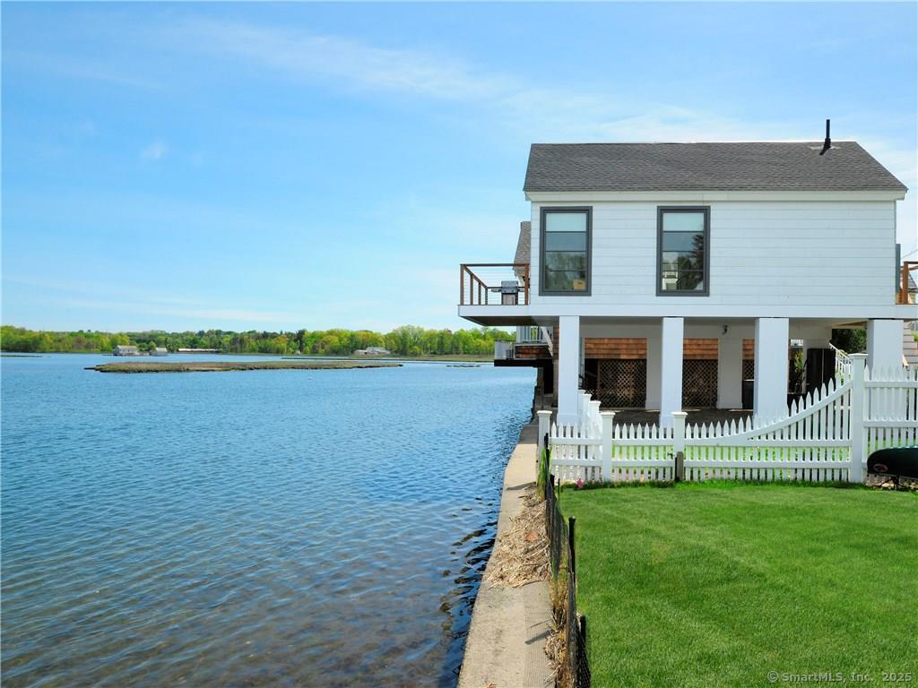 Rental Property at Old Mill Road, Westport, Connecticut - Bedrooms: 1 
Bathrooms: 1 
Rooms: 2  - $6,500 MO.