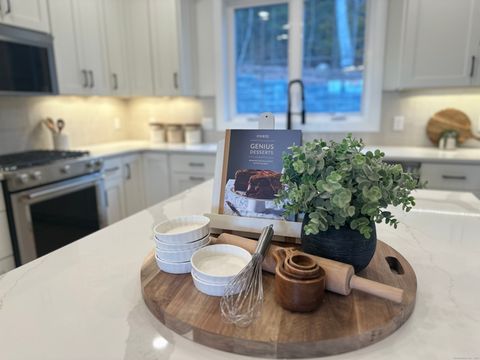 Tiny photo for 43 Bramble Way, Brookfield, CT 06804 (MLS # 24135842)