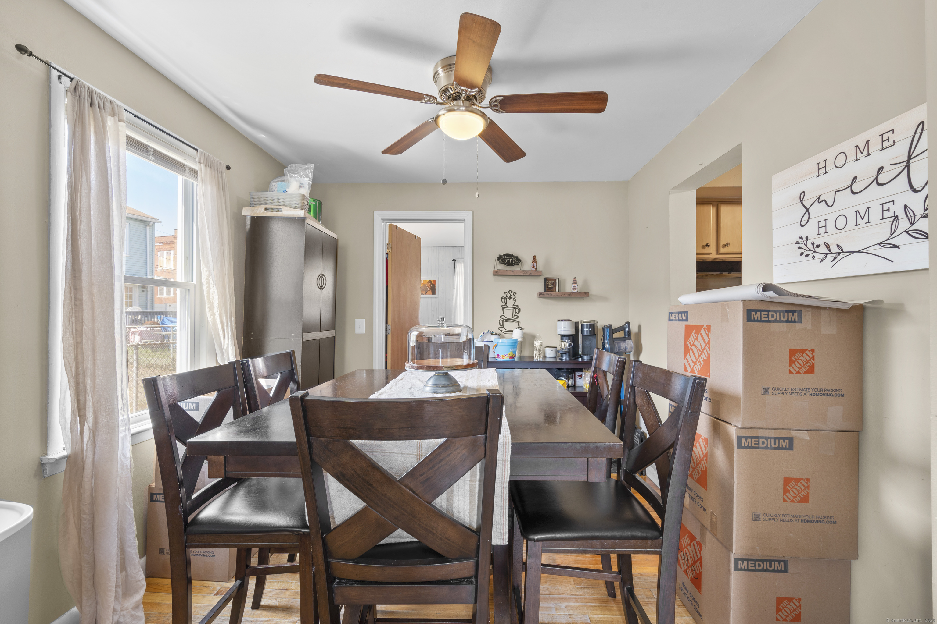 35 Sherman Park Lane, Bridgeport, Connecticut image 8