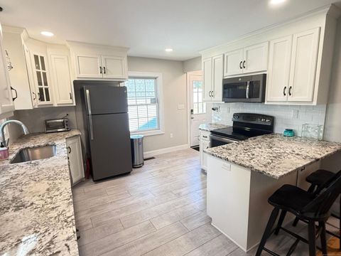 Tiny photo for 152 Hewitt Road, Stonington, CT 06355 (MLS # 24147856)