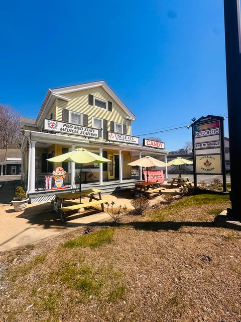 Photo of 444 Main Street, Monroe, CT 06468 (MLS # 24137670)