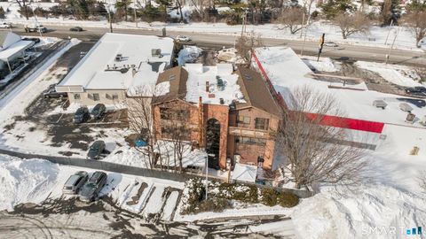 Tiny photo for 937 Post Road #2B, Fairfield, CT 06824 (MLS # 24154866)