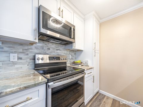 Tiny photo for 1473 Willard Avenue #APT B, Newington, CT 06111 (MLS # 24151940)