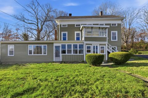 76 Skinner Street East Hampton CT 06424
