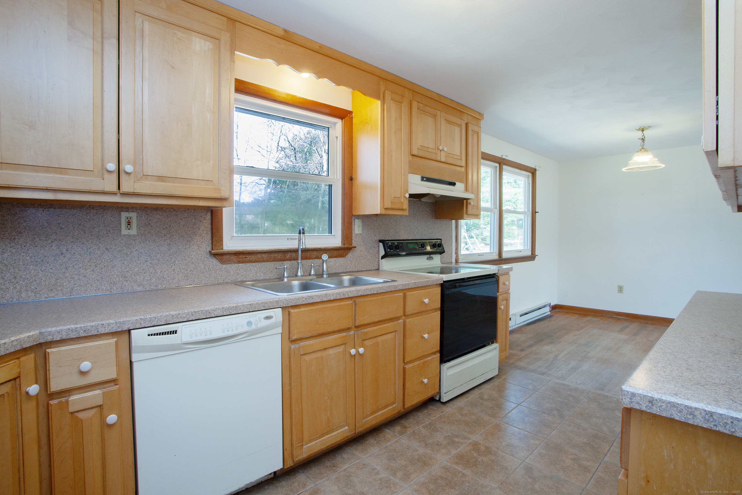 15 Robin Road, Burlington, Connecticut image 7