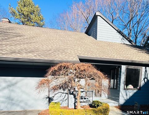 Photo of 10 Ironwood Lane #10, West Hartford, CT 06117 (MLS # 24152955)