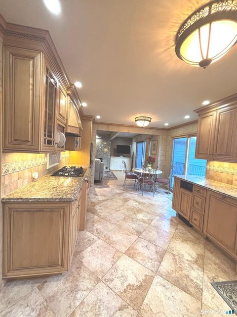 Tiny photo for 10 Ironwood Lane #10, West Hartford, CT 06117 (MLS # 24152955)