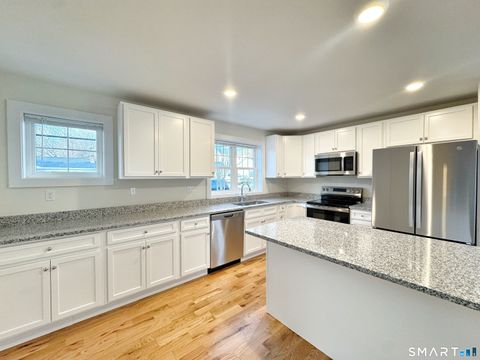 Condo For Rent - 14 Hyatt Avenue #A3<br/> Norwalk, CT 06850