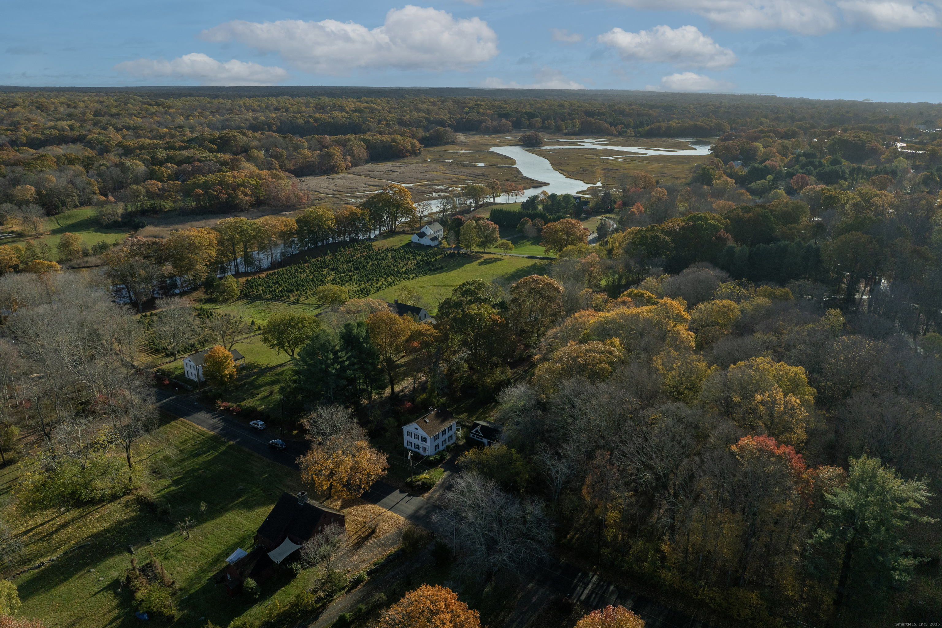 333 Clapboard Hill Road