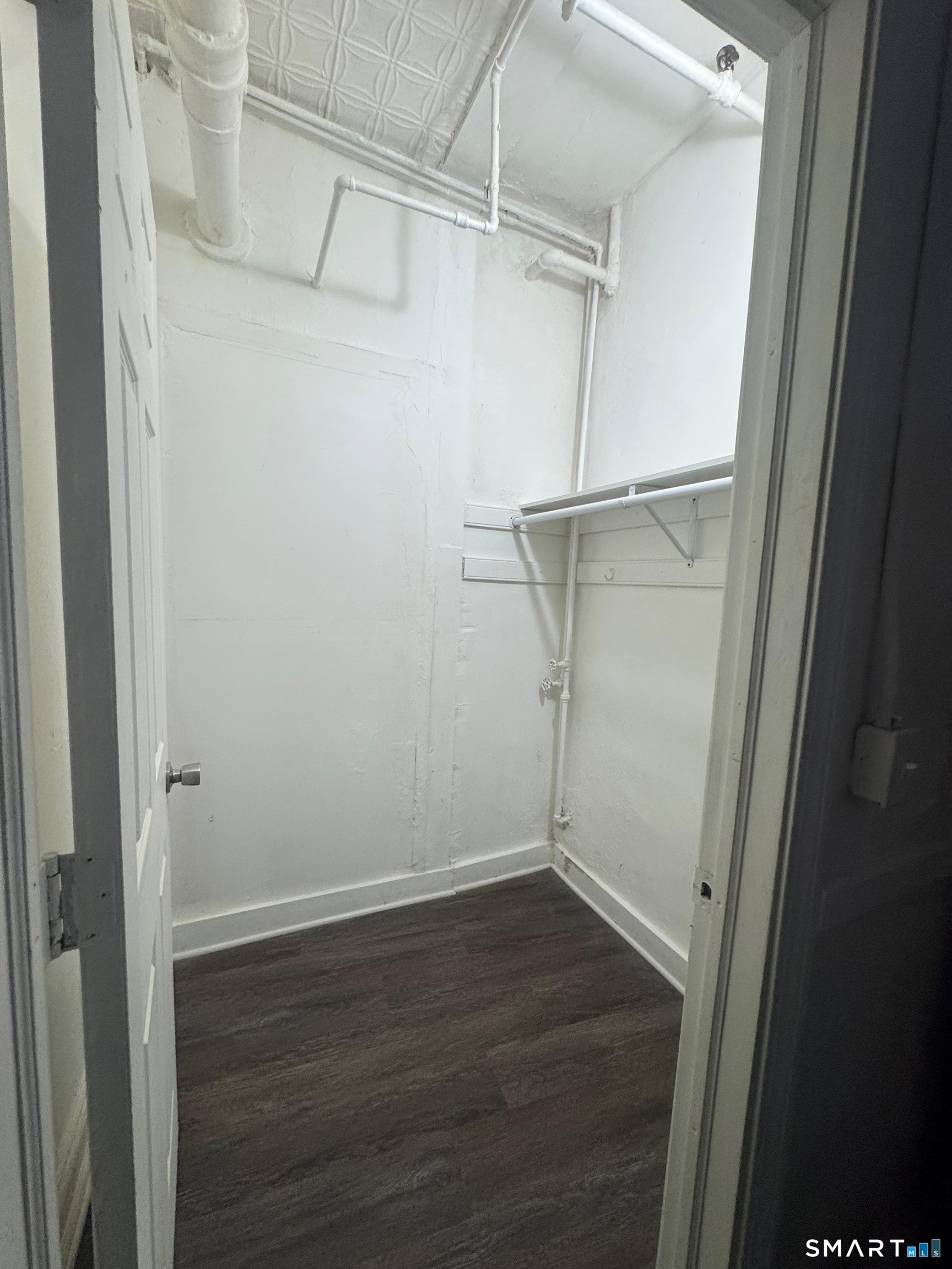 86 Pequonnock Street 1