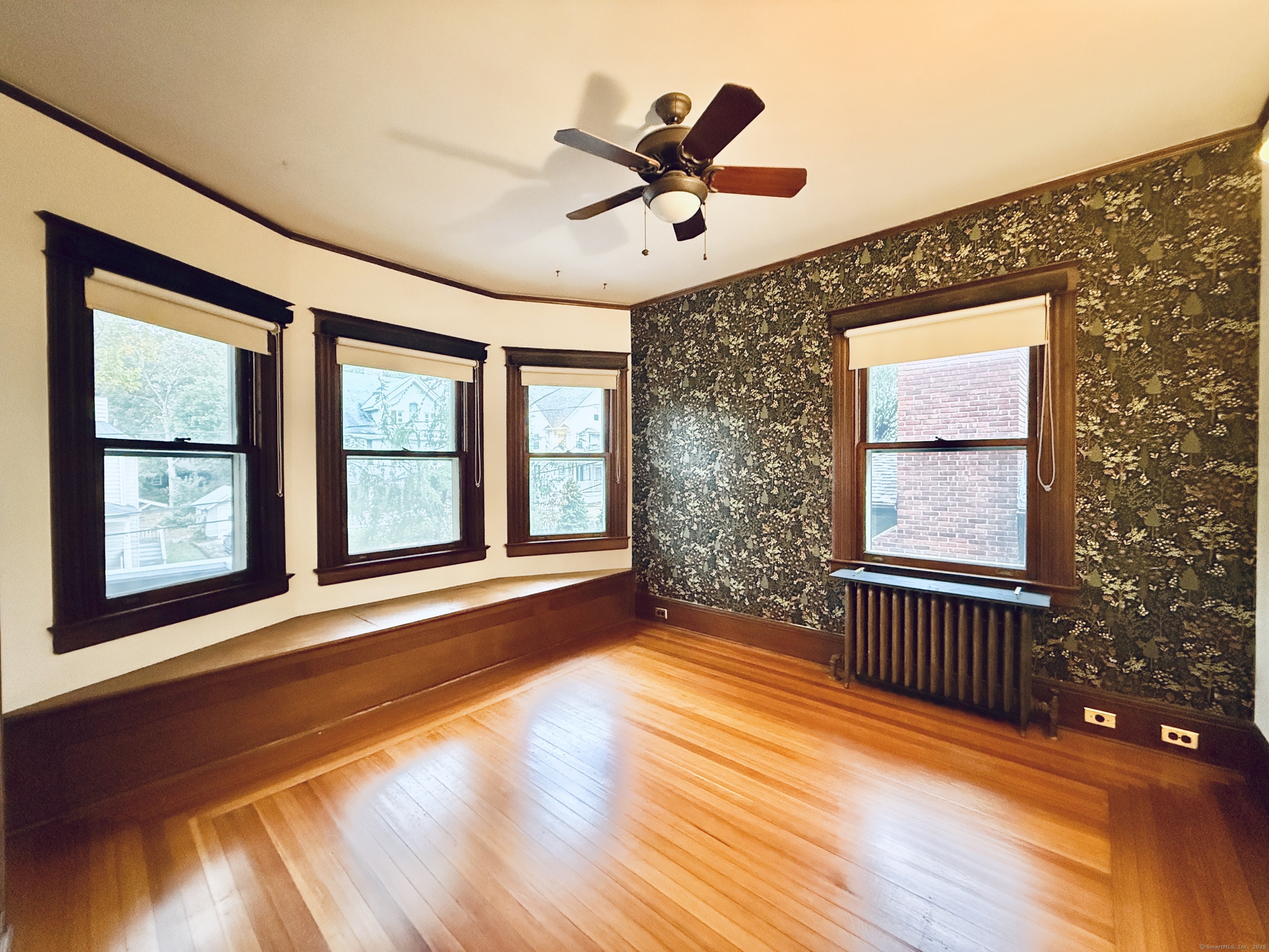 Stamford, Connecticut 06902, United States, 5 Bedrooms Bedrooms, ,3 BathroomsBathrooms,Residential,Coming Soon,227627