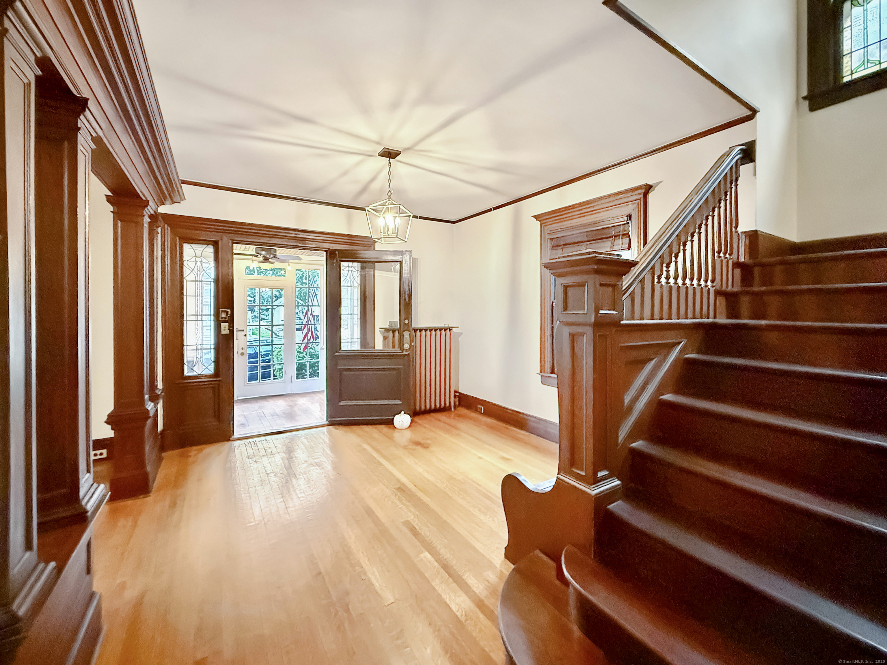 Stamford, Connecticut 06902, United States, 5 Bedrooms Bedrooms, ,3 BathroomsBathrooms,Residential,Coming Soon,227627