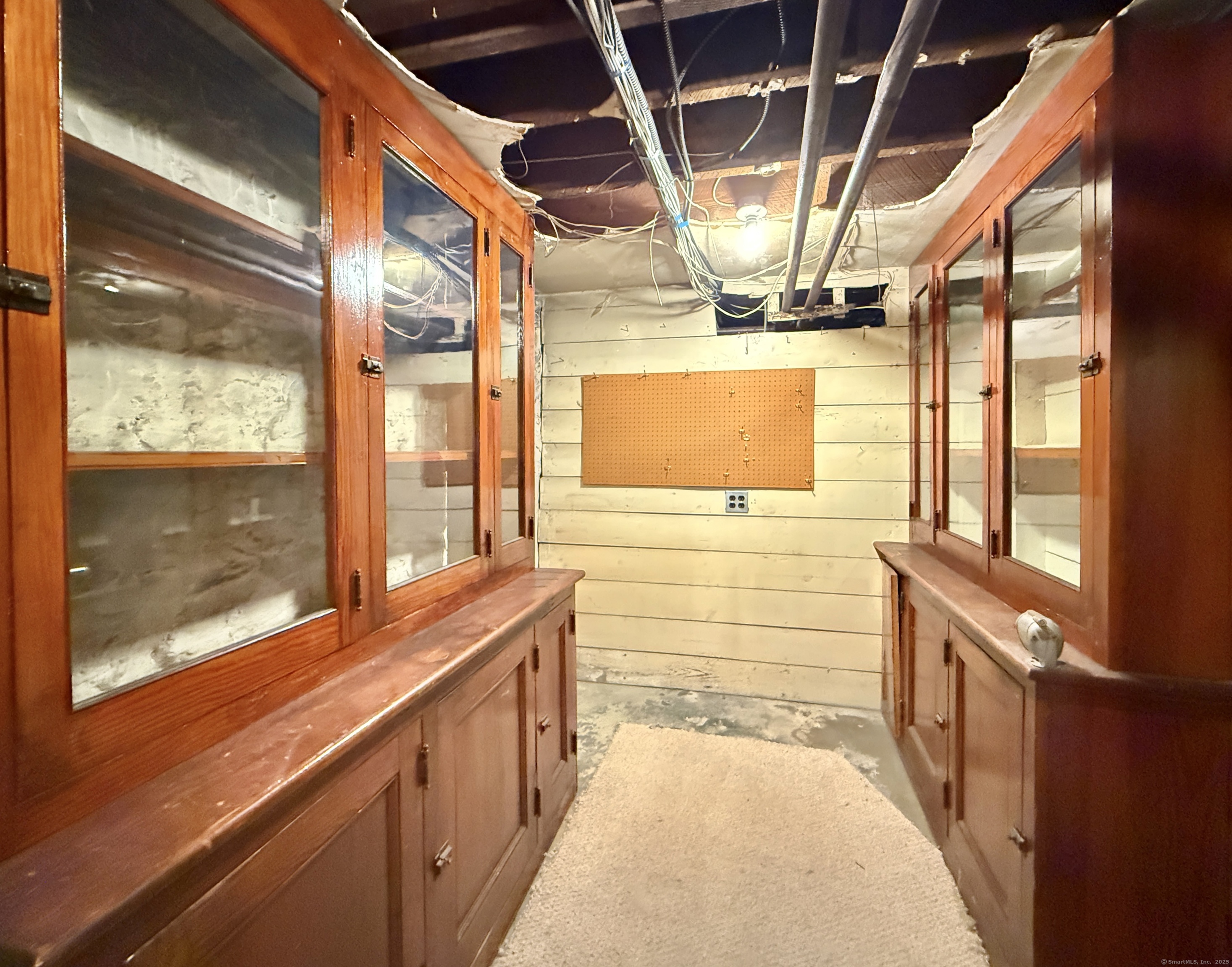 Stamford, Connecticut 06902, United States, 5 Bedrooms Bedrooms, ,3 BathroomsBathrooms,Residential,Coming Soon,227627