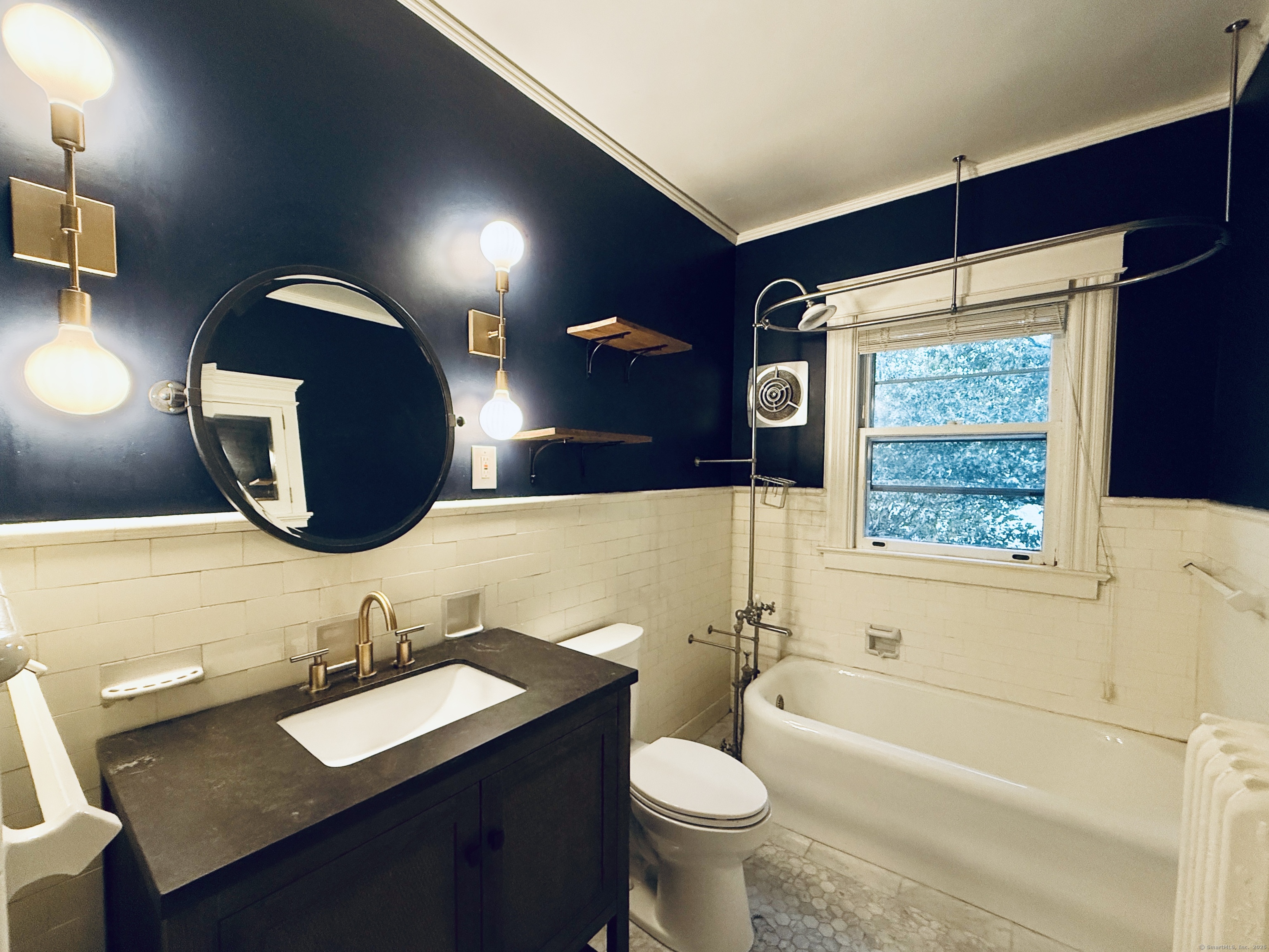 Stamford, Connecticut 06902, United States, 5 Bedrooms Bedrooms, ,3 BathroomsBathrooms,Residential,Coming Soon,227627