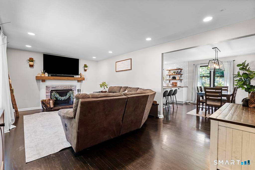 50 Bulmer Drive